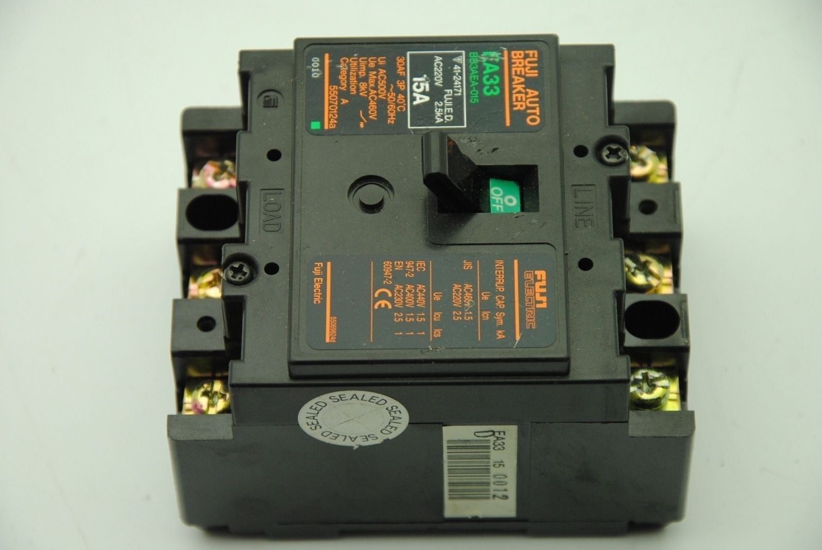 FUJI ELECTRONICS EA33 15A Auto Breaker