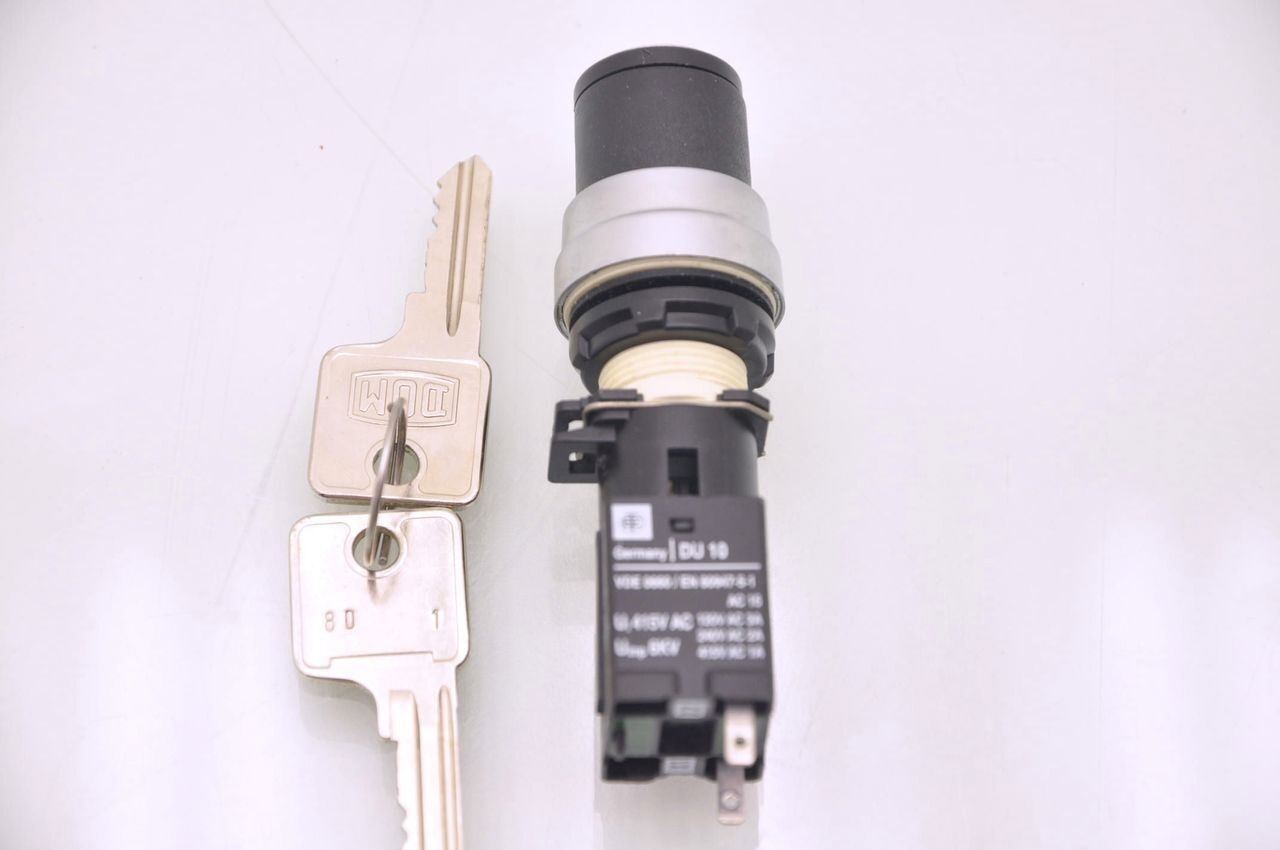 ETE Germany DU-10, VDE 0660 / EN 60947-5-1 Panel Key Switch, ON/OFF, 5/8" Bore