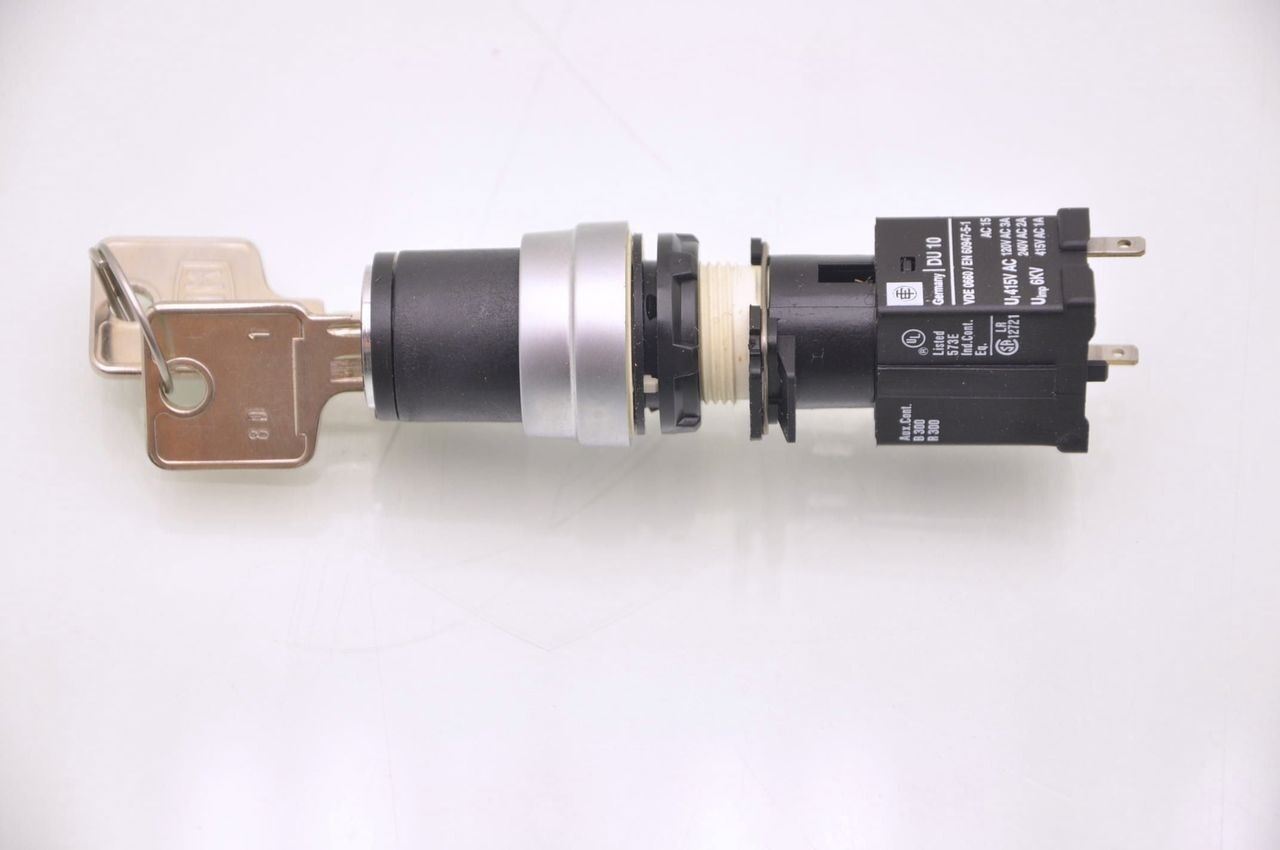 ETE Germany DU-10, VDE 0660 / EN 60947-5-1 Panel Key Switch, ON/OFF, 5/8" Bore