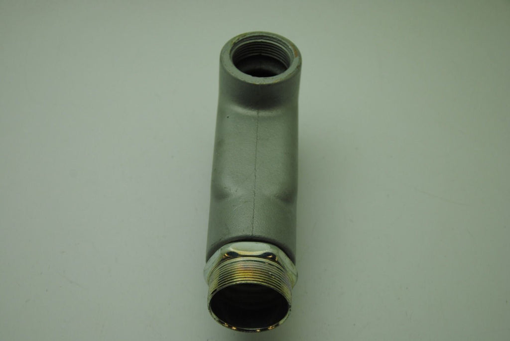 Appleton FM7, 1-1/4" 470 Conduit Body w/ Cover