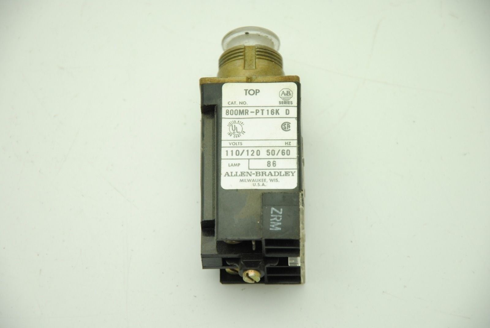 Allen-Bradley 800M-XAK Ser. A Contact w/ 800MR-PT16K Ser. D Push-Button