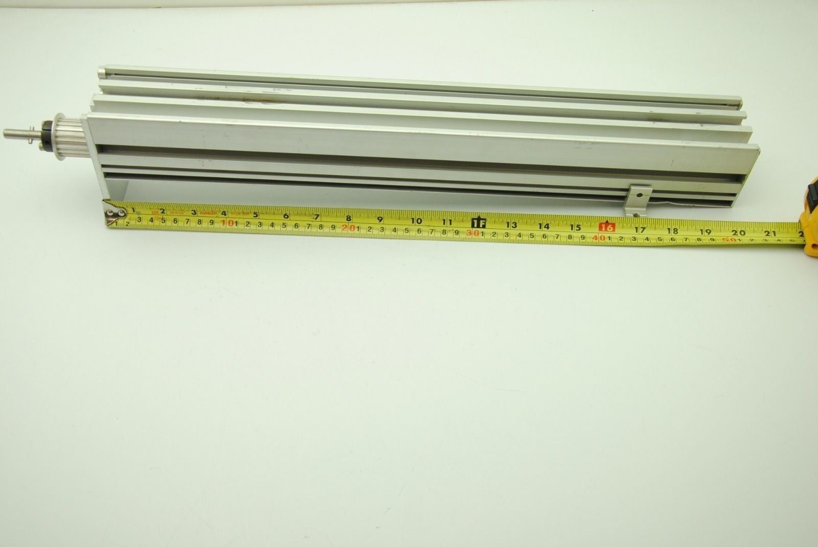 Screw Driven Aluminum-Frame Linear Actuator, L 510mm, 390mm Travel, 7mm Shaft D