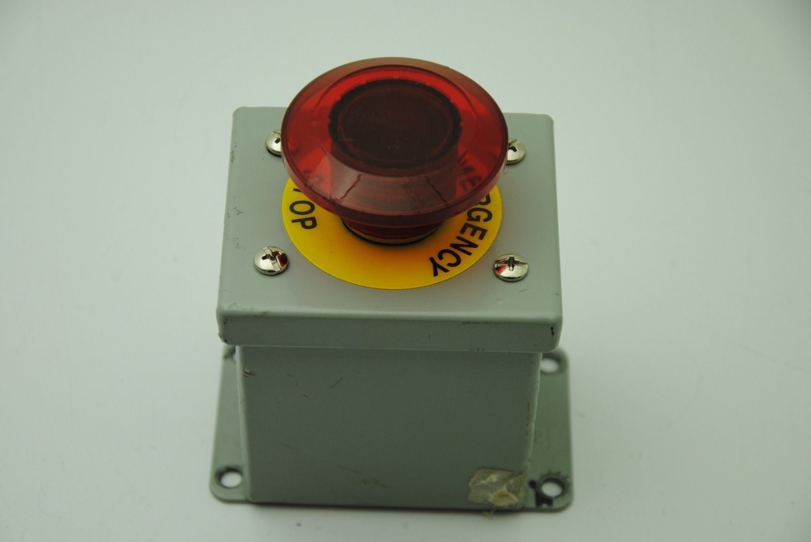 Hammond MPB1 E-Stop Emegency Stop Big Red Button Miniature Pushbutton Enclosure