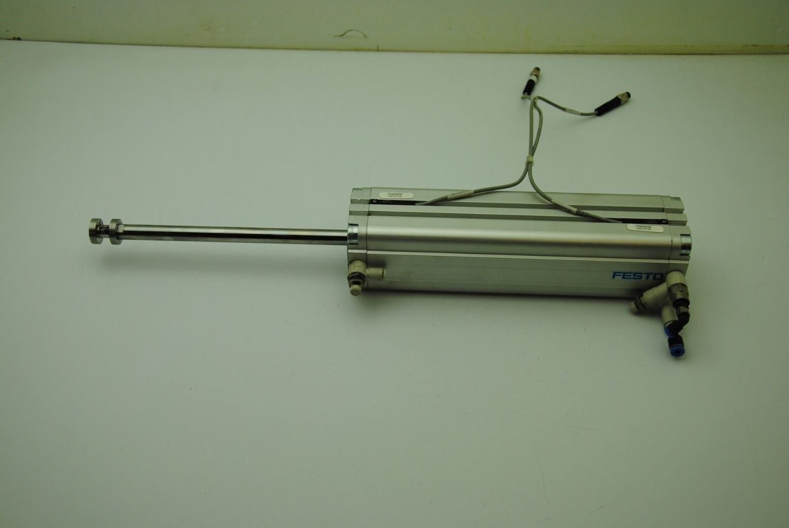 FESTO ADVU-40-200-P-A, Pneumatic Cylinder, 8" Stroke