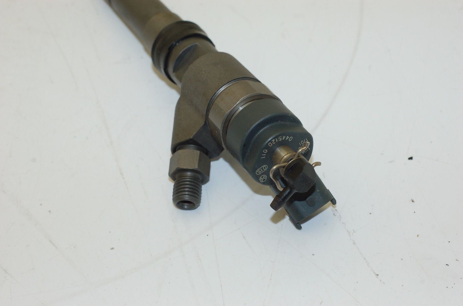 Bosch 0445120-011 Common Rail Diesel Fuel Injector
