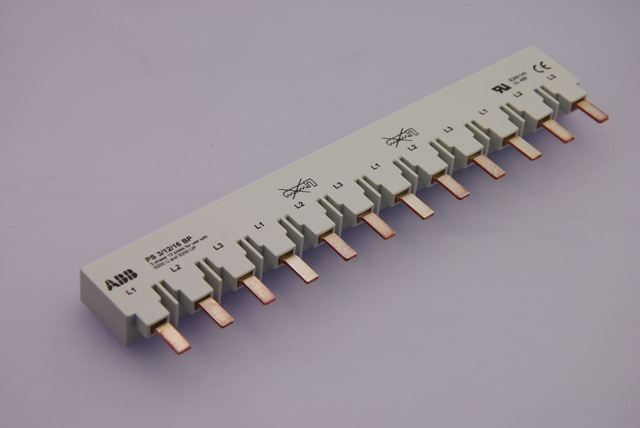 ABB 2CDL230489R1612 Busbar 3-Phase 12-Pole S200 Interconnect PS 3/12/16 BP 16mm²