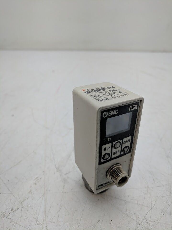 SMC ISE70-02-43 Digital Pressure Switch