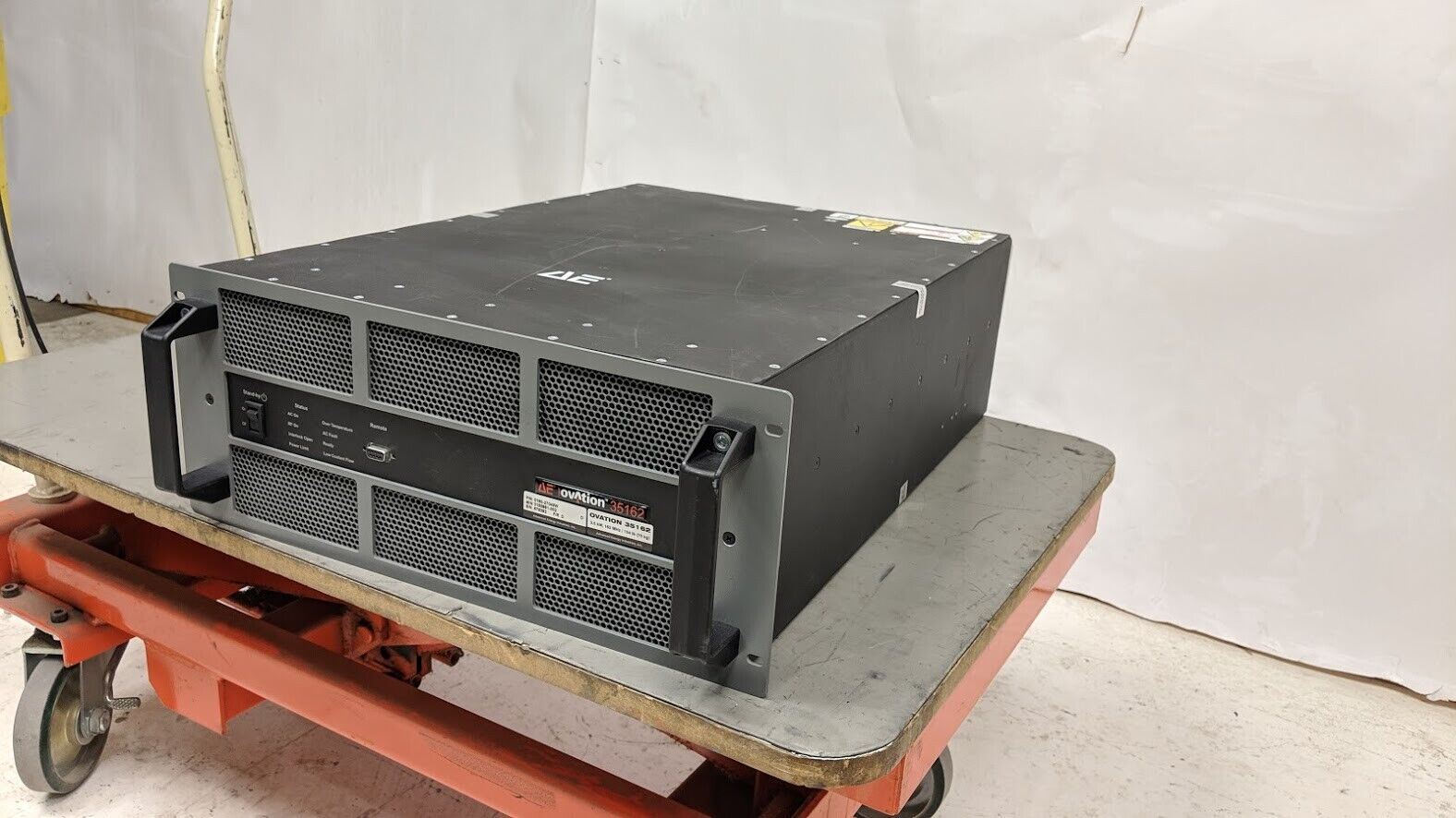 AE Advanced Energy VHF Ovation 35162 RF Microwave Source 162MHz 3.5kW  unit A