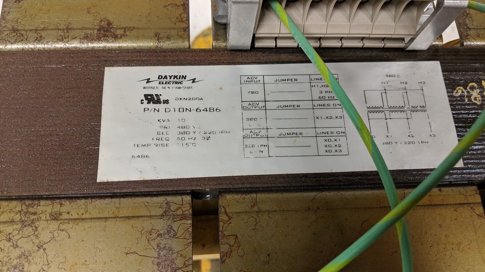 Warner Power Daykin Electric D10N-6486 10KVA Transformer 480VAC to 380Y/220 1PH