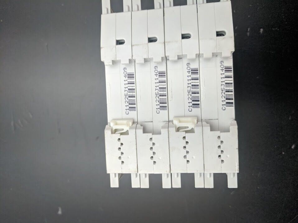 Lot of 2 Siemens 5SJ42, 2-Pole 5A 125VDC 240 VAC Circuit Breakers