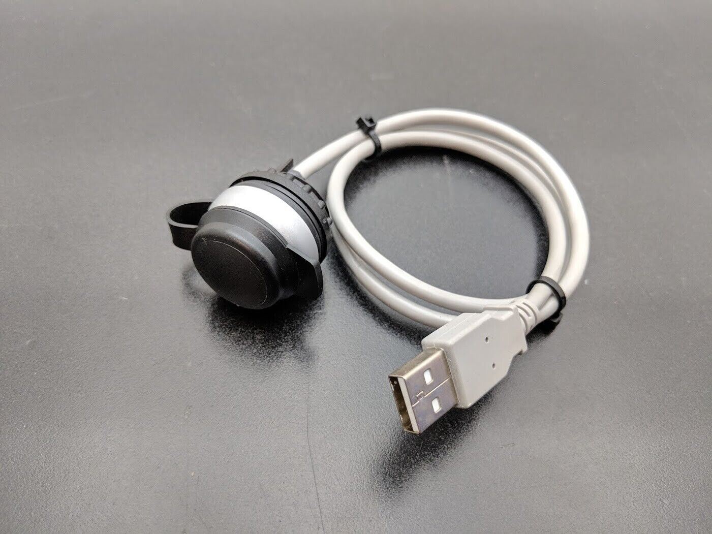 USB-A Control Panel Extender HMI Machine USB 22mm Panel Mount w/Dust Cover 0.6m