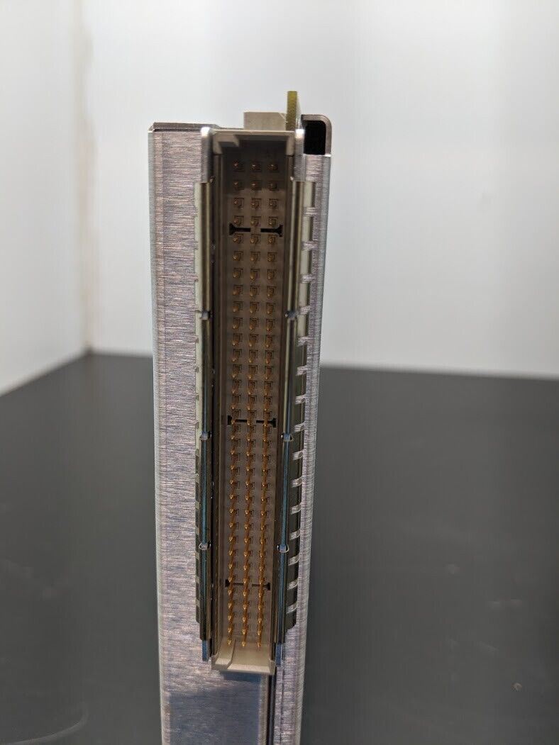 HP Agilent E1438A VXI 100 MSa/s Digitizer with DSP and Memory Option 288