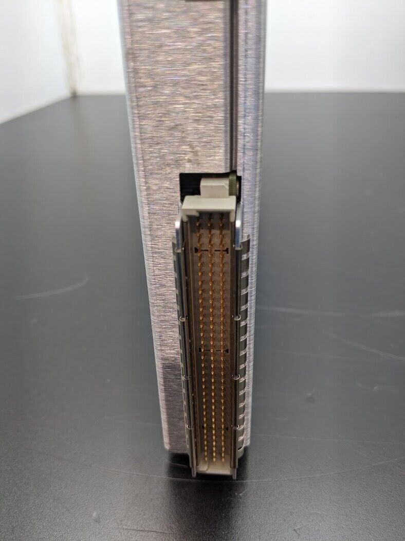 HP Agilent E1438A VXI 100 MSa/s Digitizer with DSP and Memory Option 288