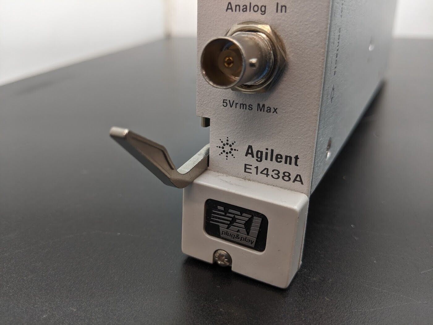 HP Agilent E1438A VXI 100 MSa/s Digitizer with DSP and Memory Option 288