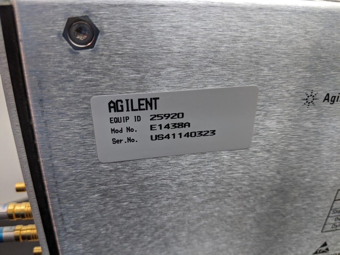 HP Agilent E1438A VXI 100 MSa/s Digitizer with DSP and Memory Option 288