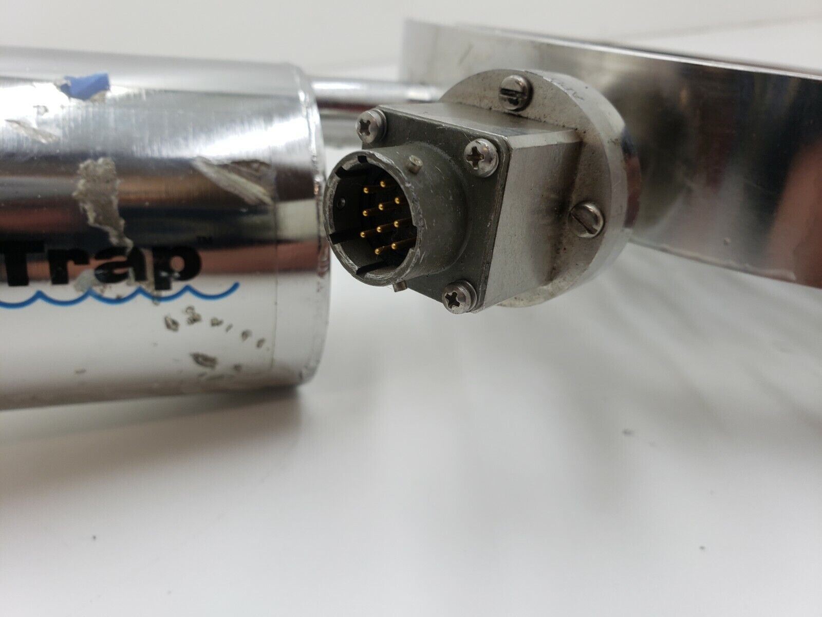 APD Cryogenics AquaTrap Cryotiger Cold End T2104-01-08C-30 Vacuum Chamber Freeze