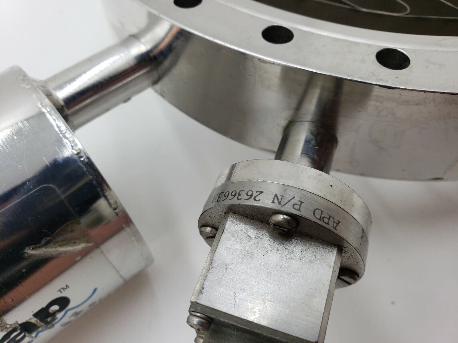 APD Cryogenics AquaTrap Cryotiger Cold End T2104-01-08C-30 Vacuum Chamber Freeze