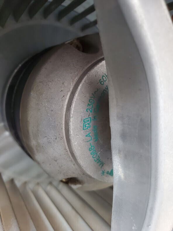 EBM Pabst D4E180-CA02-36 M4E068-LA Squirrel Cage Blower Fan 230VAC 540W 11"x12"