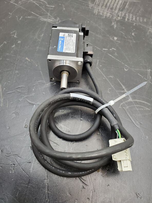 Sanmotion Sayo Denki R2AA04010FXP00M Servo Motor 100W AC200V .8A 3000RPM Cable