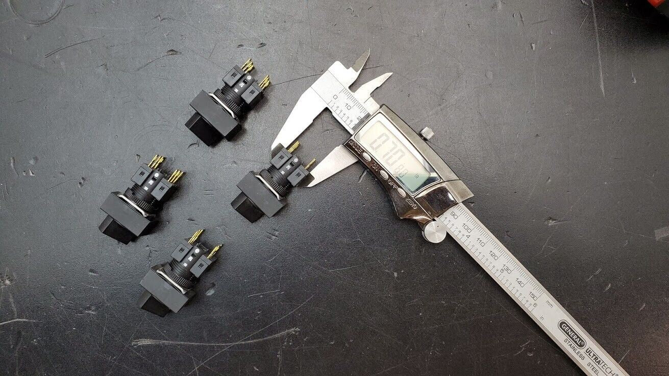 LOT OF 4 OMRON A16S-2N-2   A165S-J2M-2 SELECTOR SWITCH for Robot Teach Pendant