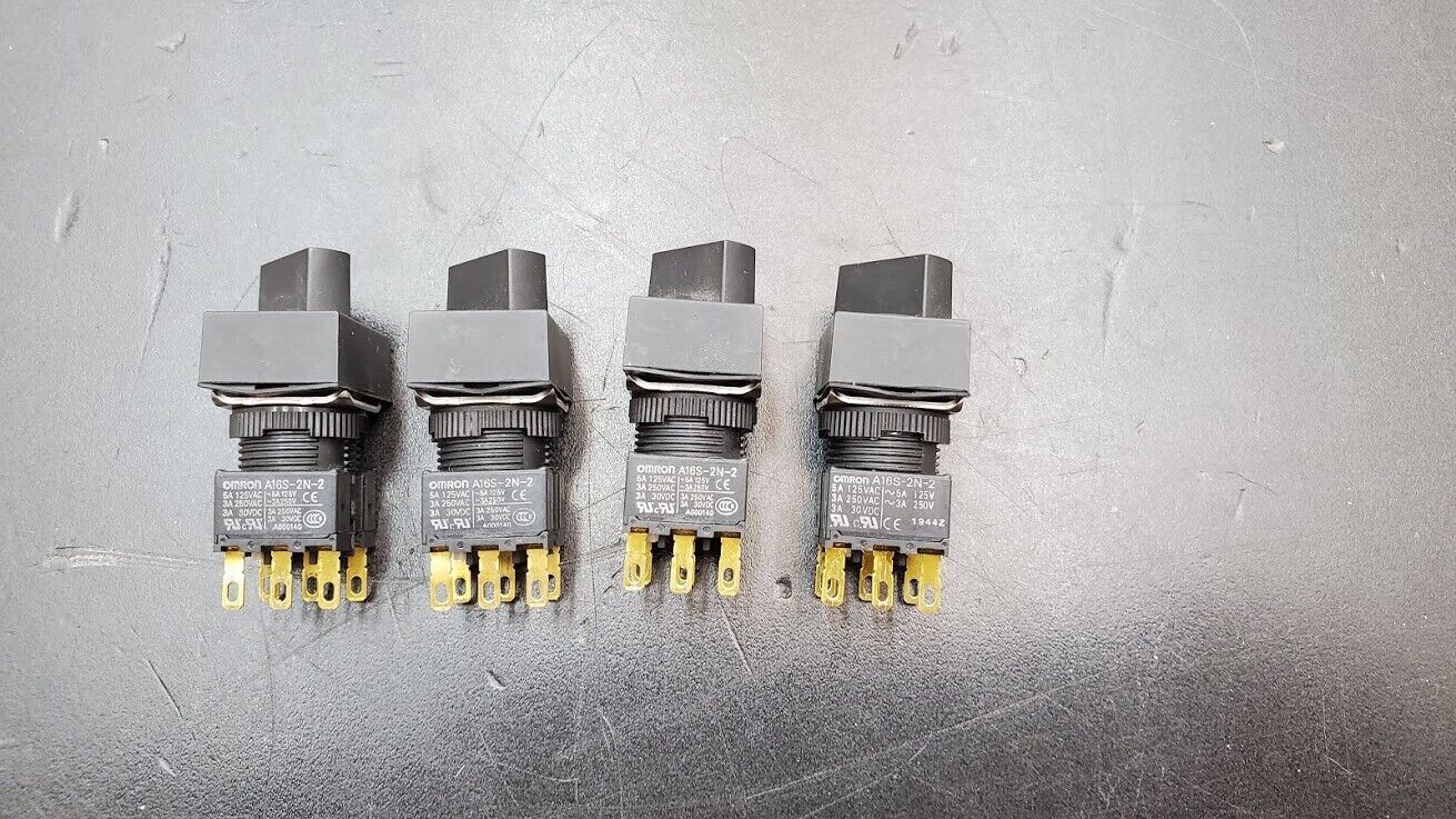 LOT OF 4 OMRON A16S-2N-2   A165S-J2M-2 SELECTOR SWITCH for Robot Teach Pendant