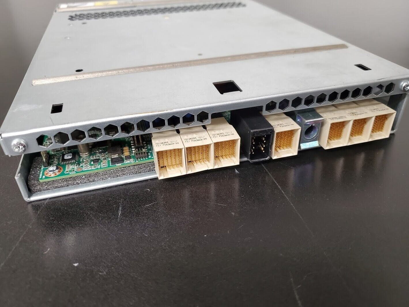 Dell Compellent E15M001 E15M 8G-FC-4 Type B Fibre Channel DAC Parts/Repair