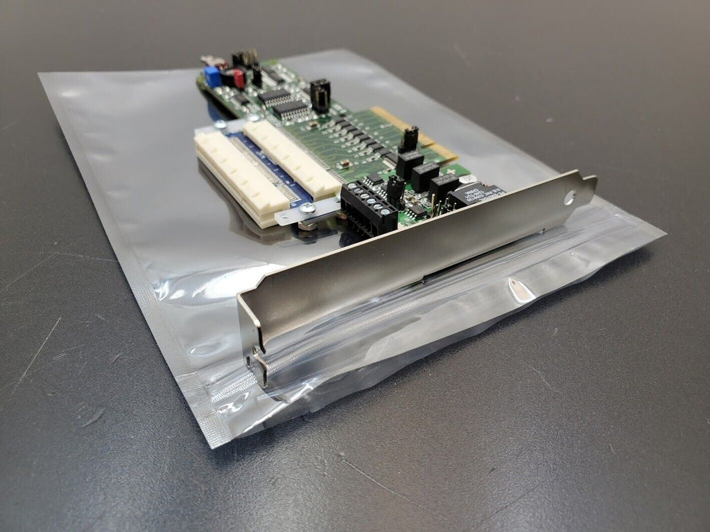 ADEX PEX8IX is a PCI Express X8 Bus Isolation Extender + PEXP8-SX