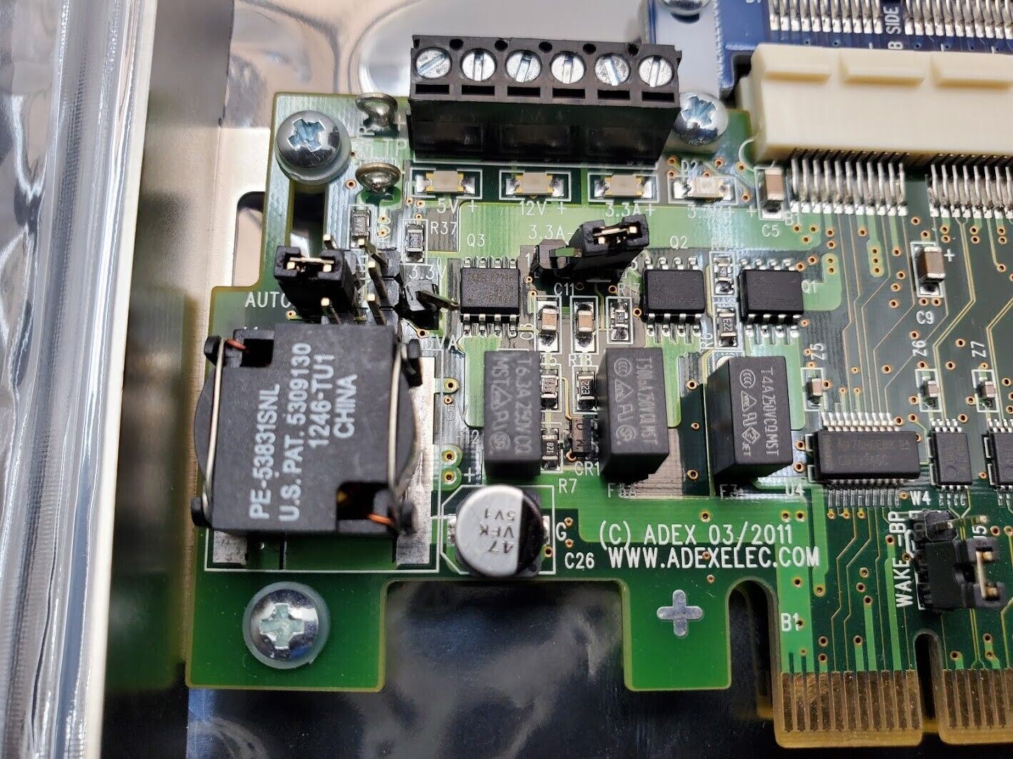 ADEX PEX8IX is a PCI Express X8 Bus Isolation Extender + PEXP8-SX