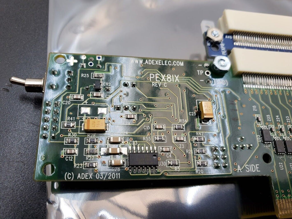 ADEX PEX8IX is a PCI Express X8 Bus Isolation Extender + PEXP8-SX