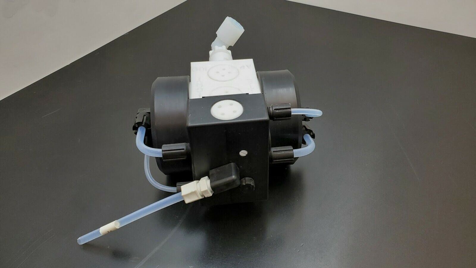White Knight AP 100 Diaphragm Pump Ultra Pure Chemical Recirculation AP0001115A