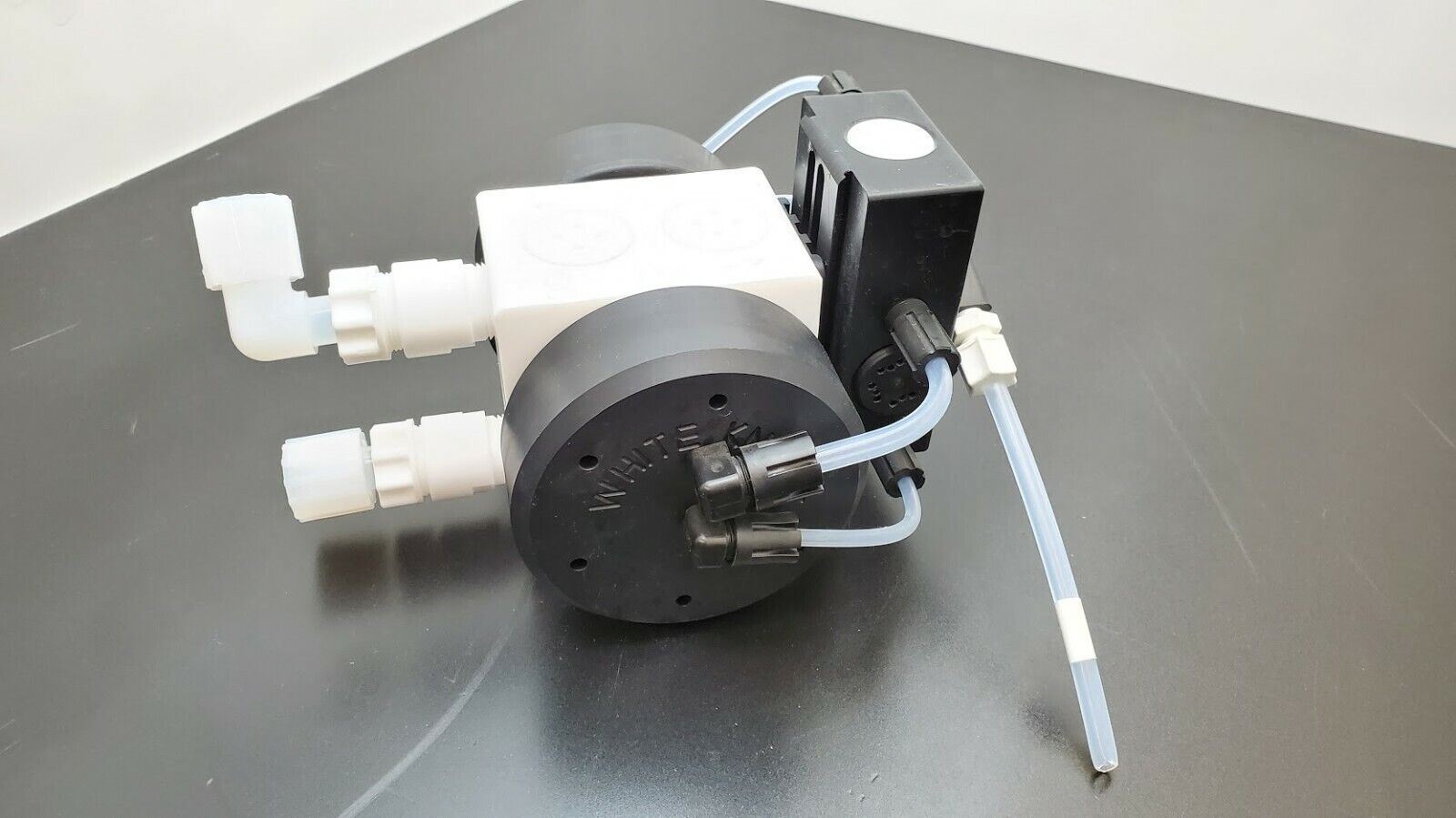 White Knight AP 100 Diaphragm Pump Ultra Pure Chemical Recirculation AP0001115A