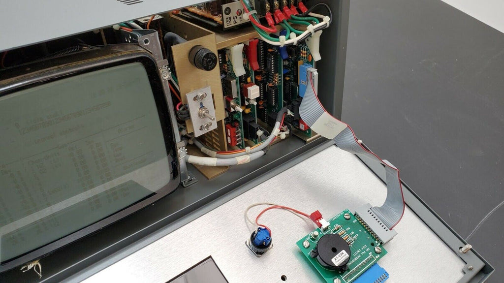 Bruce 7355X Semiconductor Process Controller Unit w/ key Model 9017142-002 (C1)