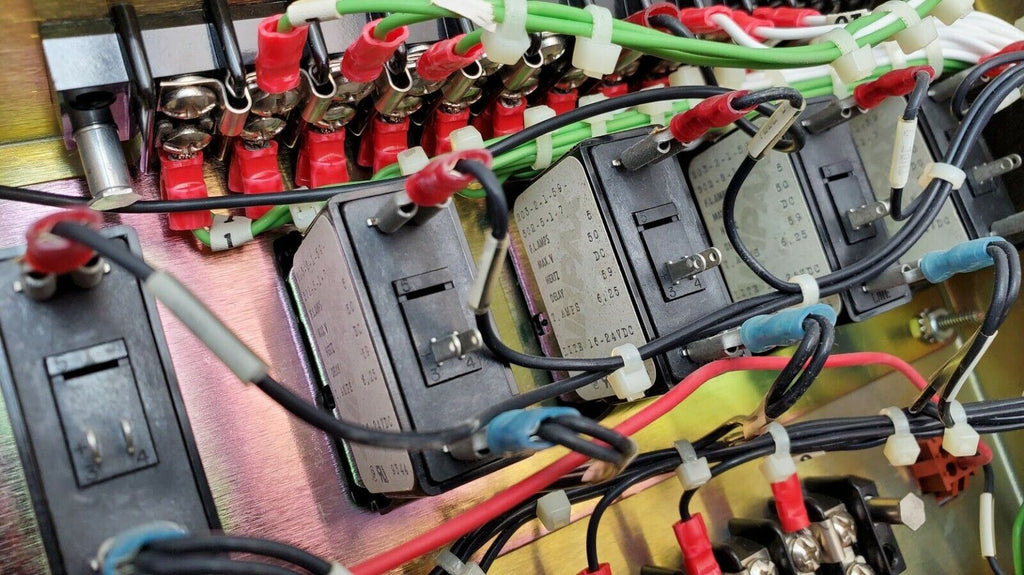 Bruce 24 VDC Power Source Distribution Panel Model 9015605