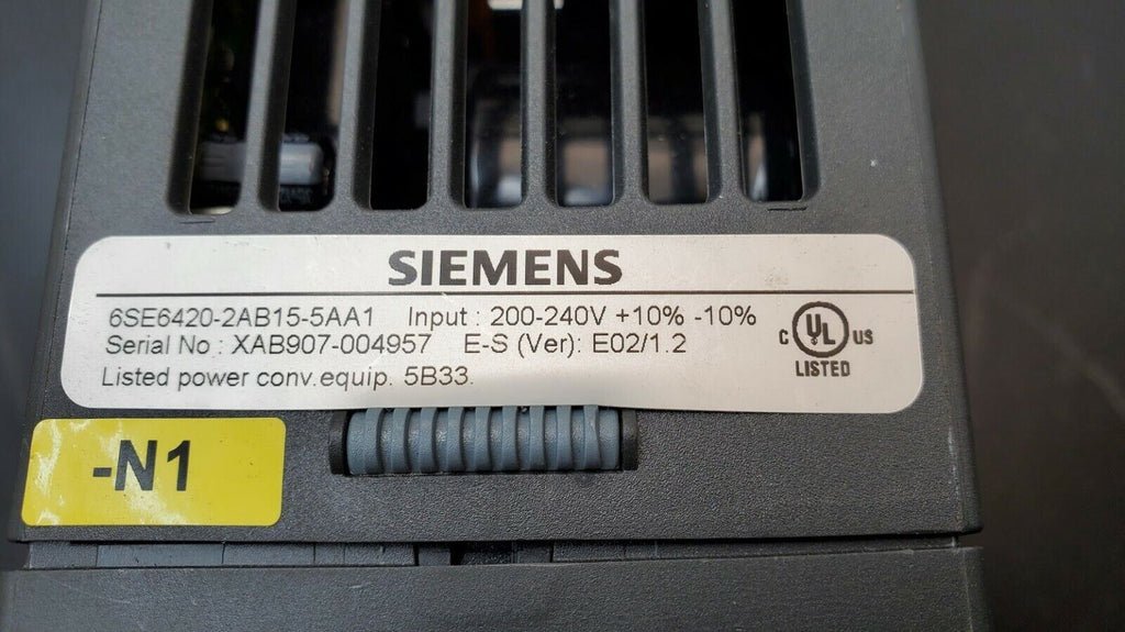 Siemens Micromaster 420 Drive 6SE6420-2AB15-5AA1 w/ 6SE6400-1PB00-0AA0 Module