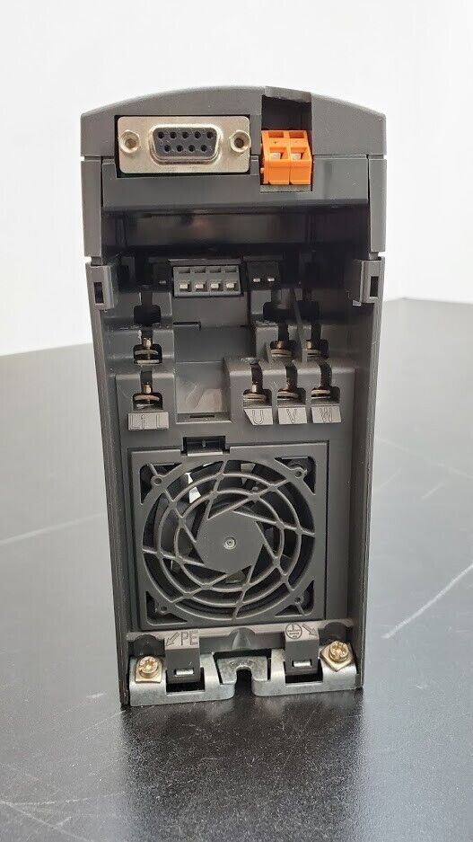 Siemens Micromaster 420 Drive 6SE6420-2AB15-5AA1 w/ 6SE6400-1PB00-0AA0 Module