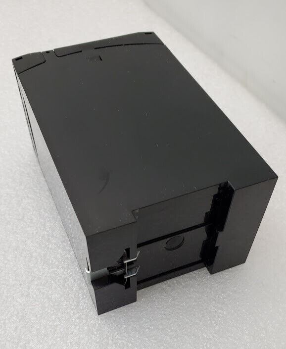 JUMO 701130 / 0253 - 001 - 02-205,245,056 Temperature Monitor Limiter 2A 230VAC