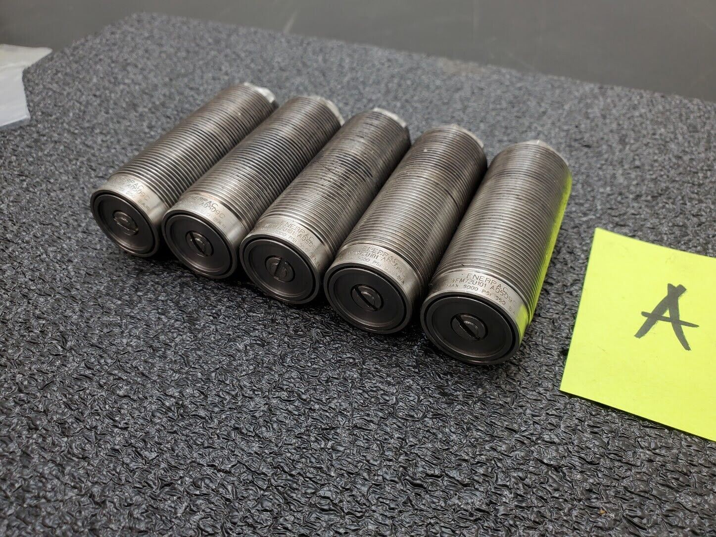 5x Enerpac WFM72 7 kN 9.9mm Stroke Work Support Manifold Mount Hydraulic 5000PSI