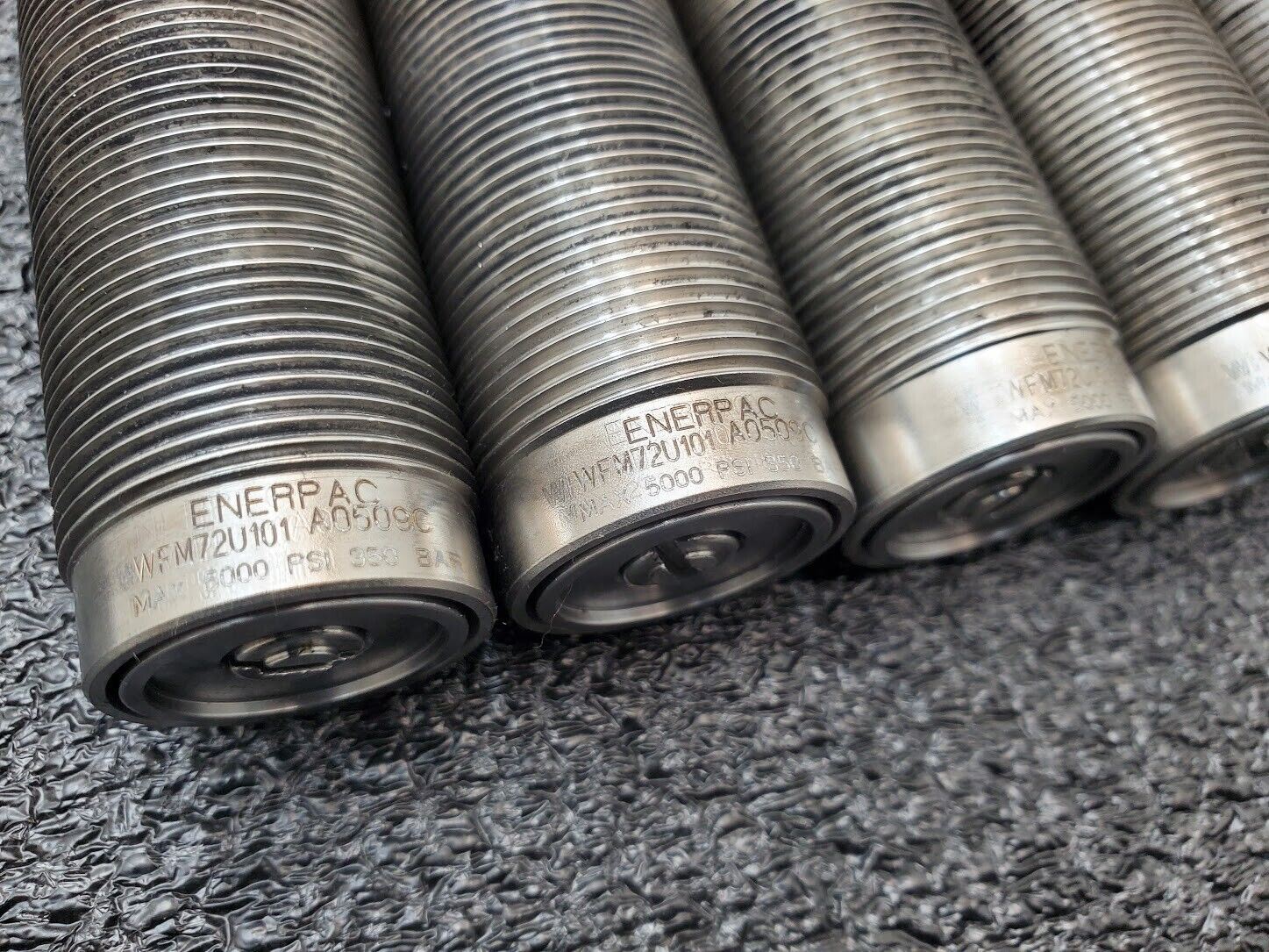 5x Enerpac WFM72 7 kN 9.9mm Stroke Work Support Manifold Mount Hydraulic 5000PSI