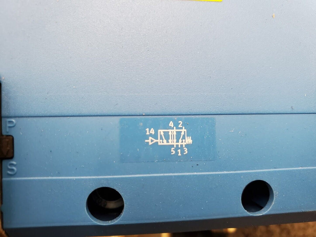 FESTO Pneumatic Manifold Air/Vacuum Valve VL-5/2-D-3-FR-C -13.7-240PSI w/Base