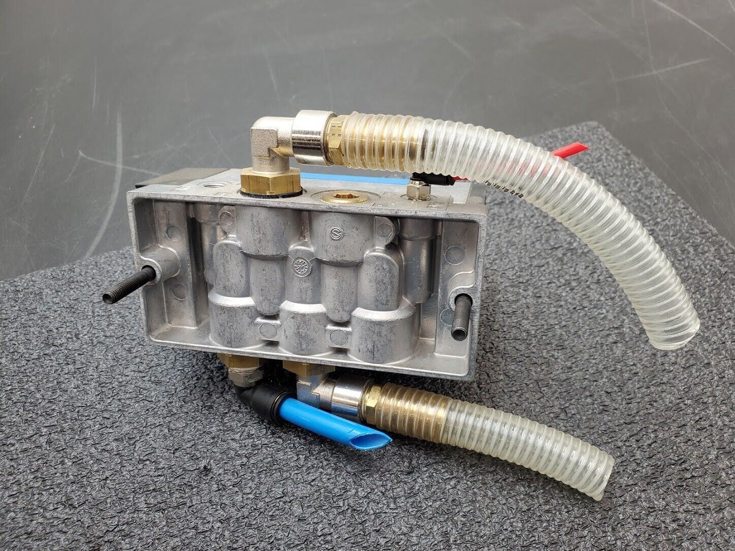 FESTO Pneumatic Manifold Air/Vacuum Valve VL-5/2-D-3-FR-C -13.7-240PSI w/Base