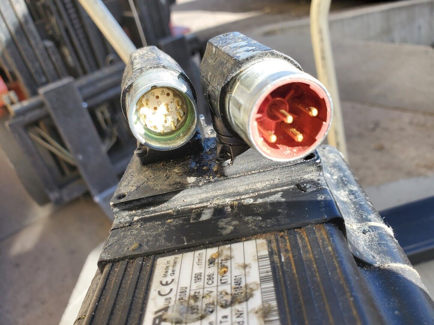 Lenze Servo Gearmotor Gear Box Motor MCS 12L20-R80B0 3.75HP GFL07-2S HDR 12LC20