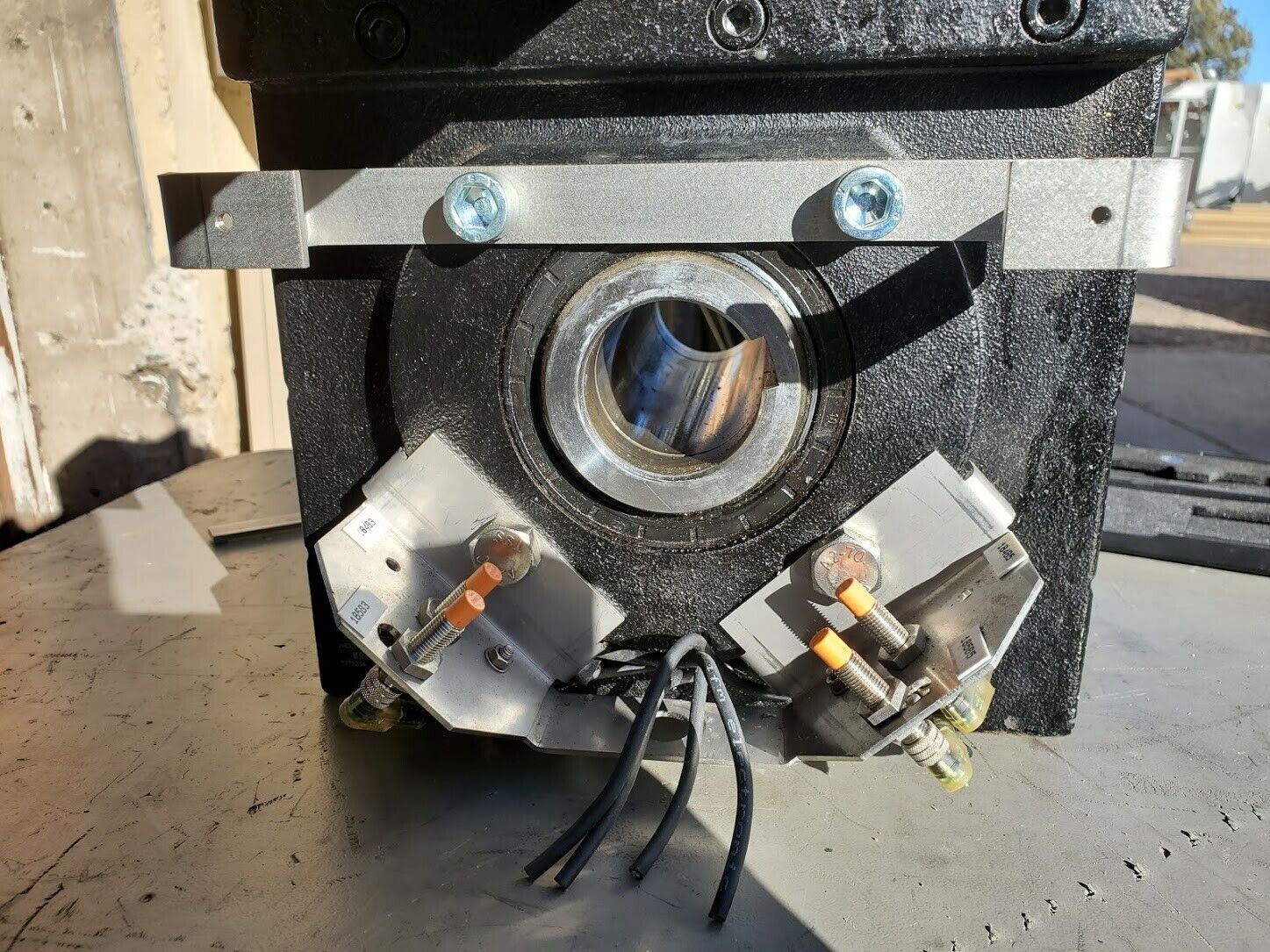 Lenze Servo Gearmotor Gear Box Motor MCS 12L20-R80B0 3.75HP GFL07-2S HDR 12LC20