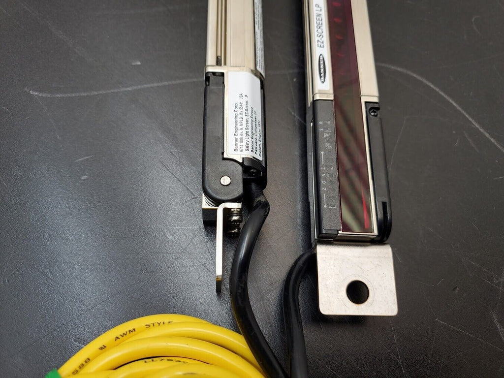 2x Banner SLPE14-690NP8 690mm Safety Light Curtain 69 Beam Emitter Receiver 7m