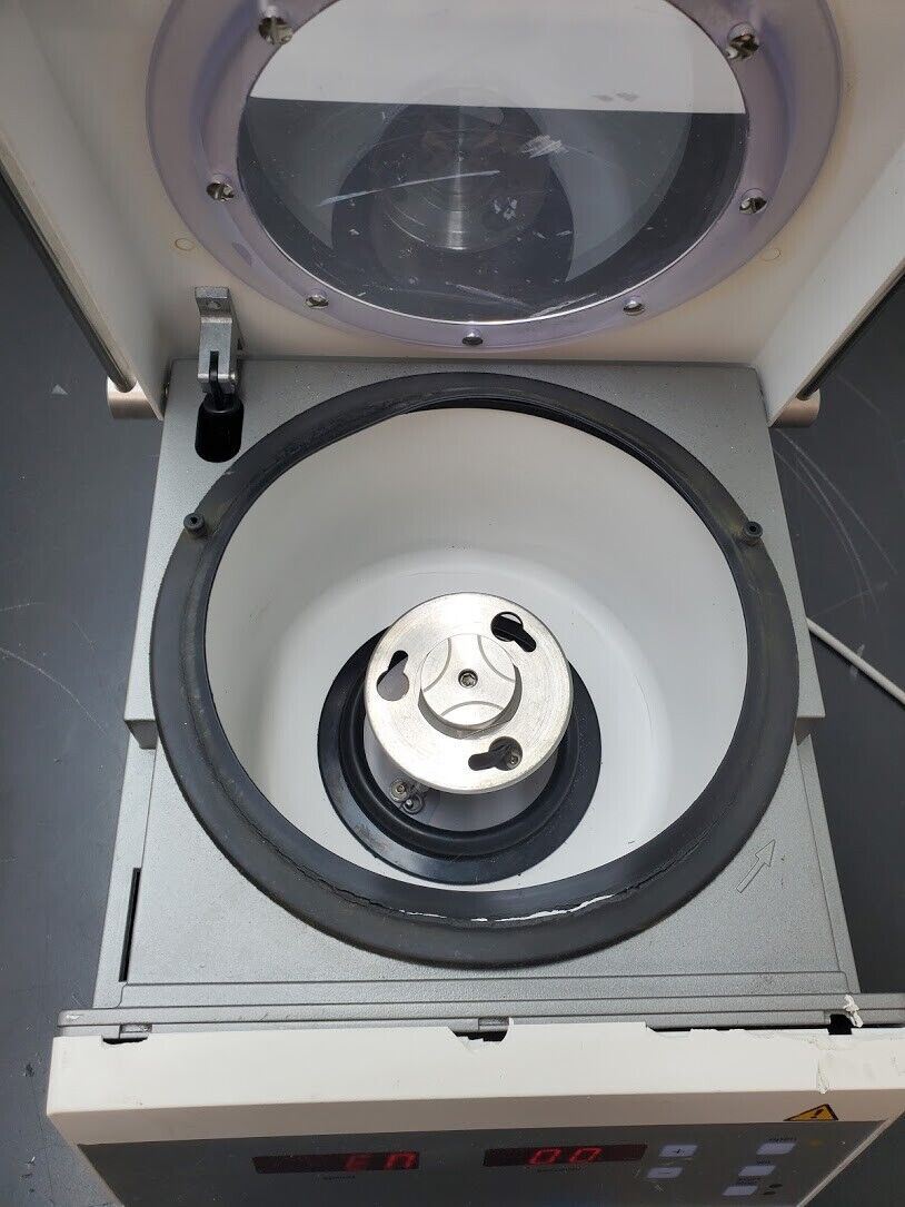 Roche MagNA Lyser Benchtop Homogenizer 7000 RPM  115VAC Tested Working yr: 2005
