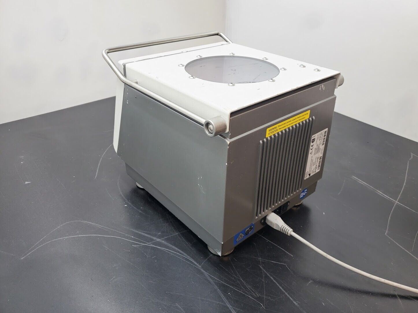 Roche MagNA Lyser Benchtop Homogenizer 7000 RPM  115VAC Tested Working yr: 2005