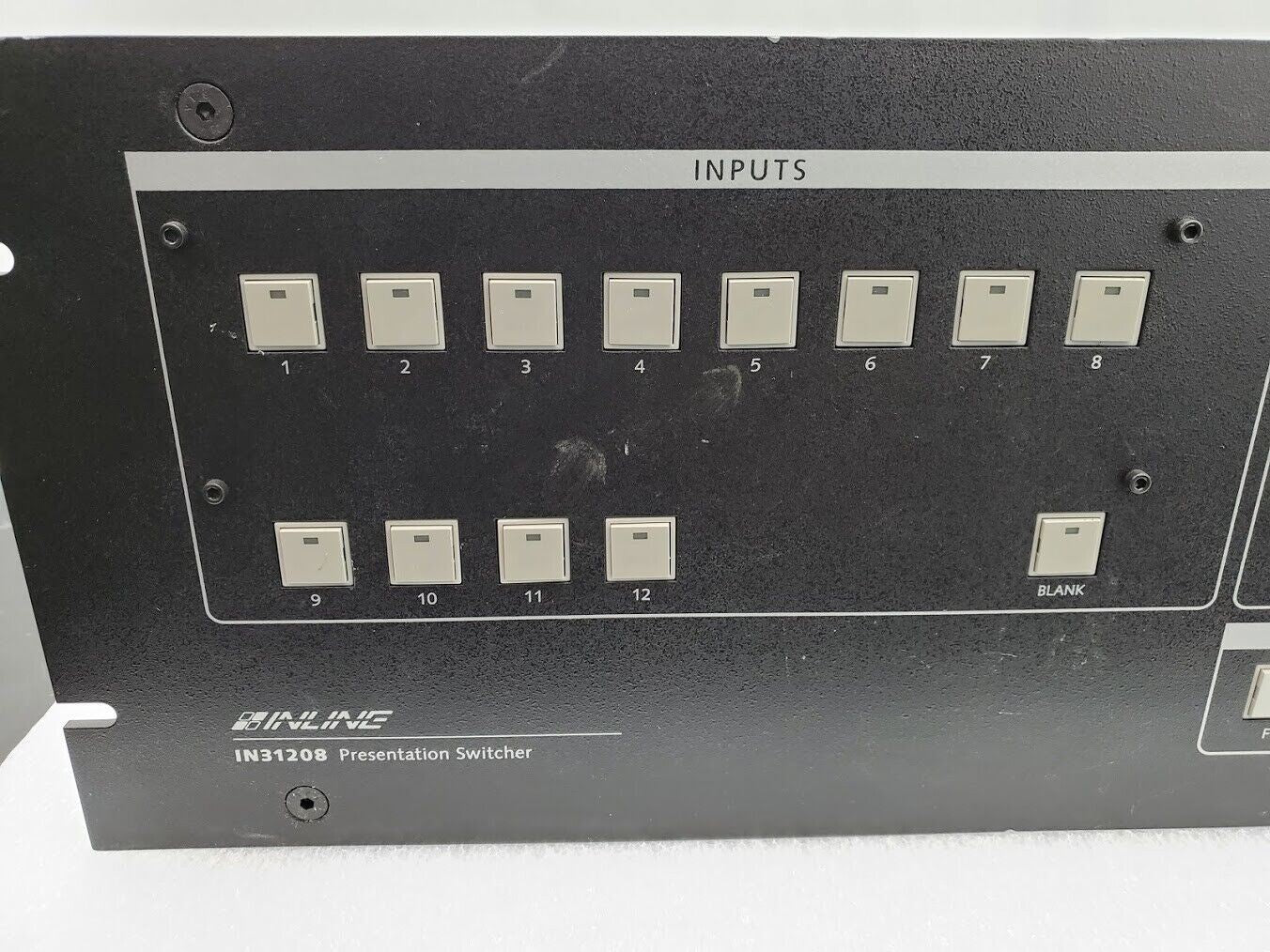 Inline IN31208 12-Input, 8-Output Presentation Switcher for RGBHV Audio Power On
