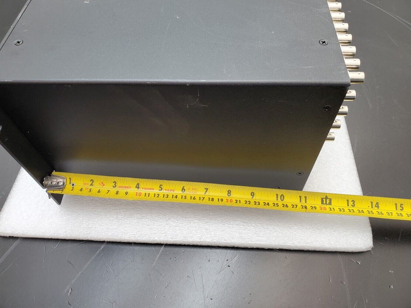 Inline IN31208 12-Input, 8-Output Presentation Switcher for RGBHV Audio Power On