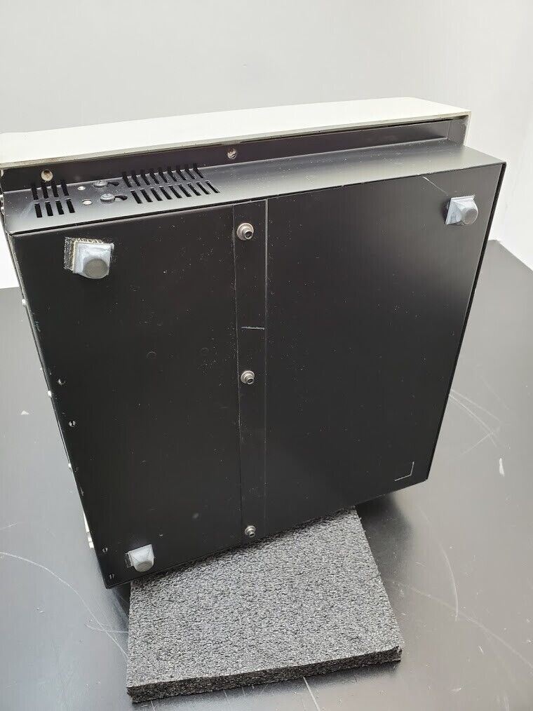 BIO-TEK Biolog MicroStation ELx808BLG Ultra Microplate Reader 96 Well Tested