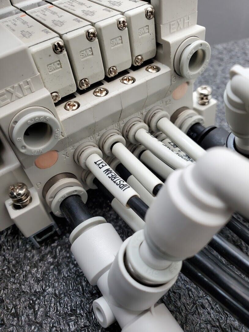 SMC Pneumatic Valve Block Control 4x VQ1100-5 DB25 Cable 2x PSE530-M5 Sensors