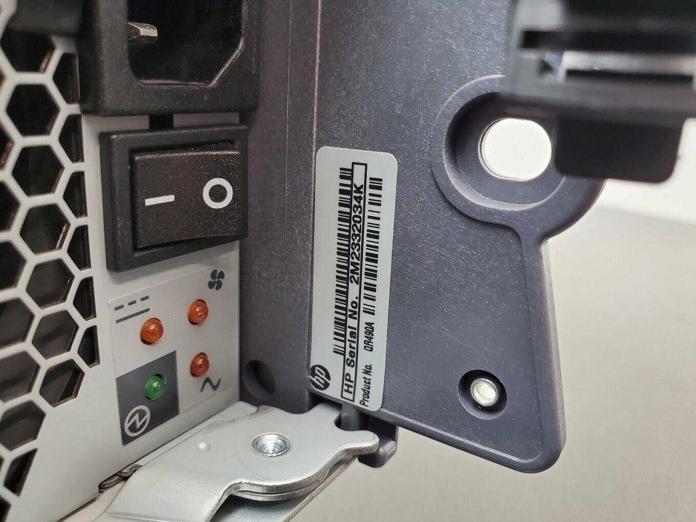 HP 3PAR QR490A M6710 24-Slot SAS 2.5" HD Drive Enclosure Server Storage Array